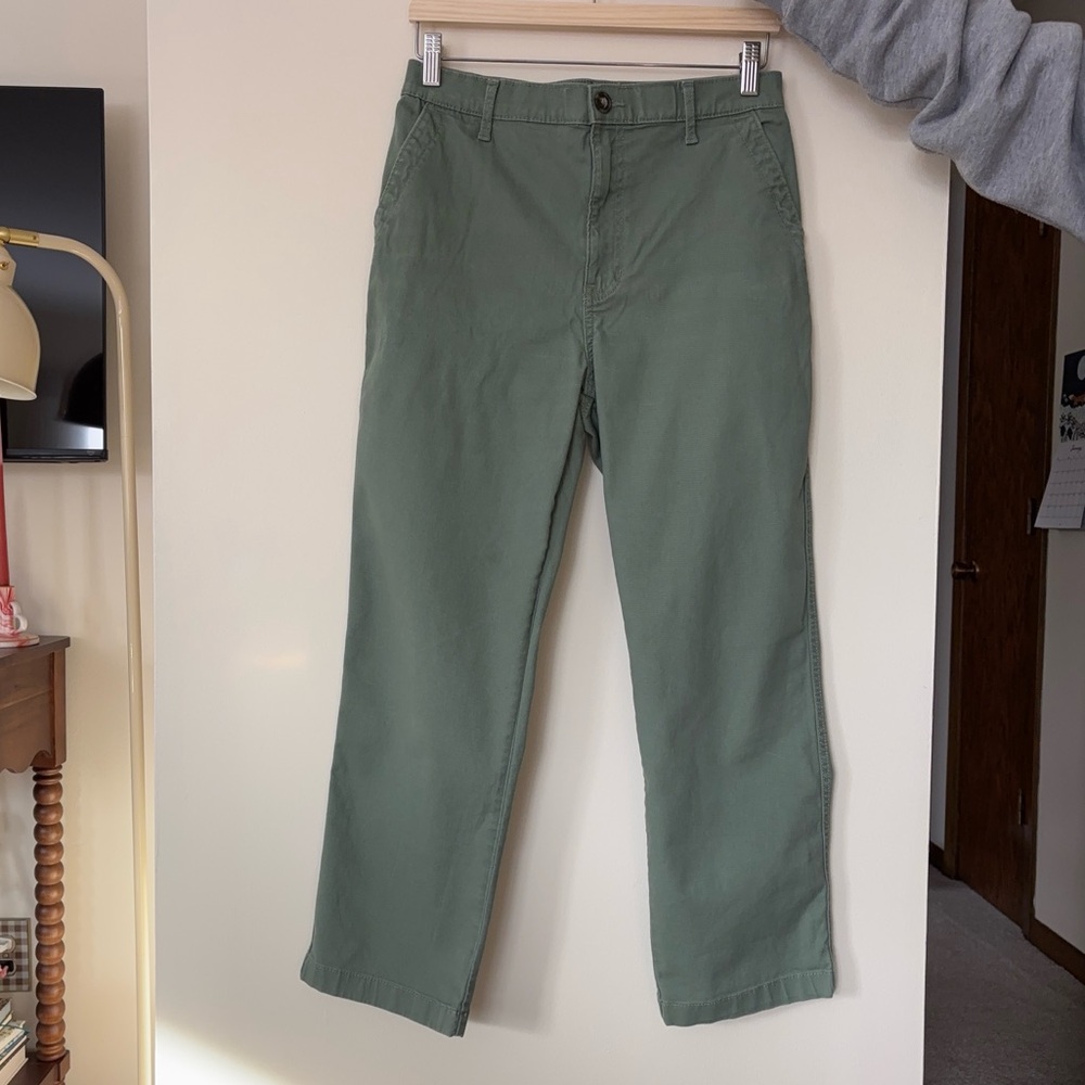 GH Bass and Co. Size 6 Green Chino Pants